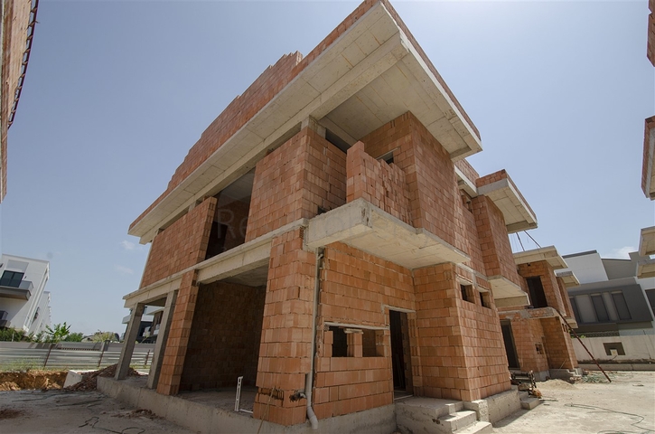 فلل فاخرة 6 + 1 ضمن مدينة انطاليا فلل فاخرة 6 + 1 ضمن مدينة انطاليا