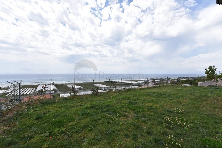 الفيلا المثالية - اطلالة بحر ساحرة - 4 غرف وصالة - مستقلة مع حديقة - الانيا 