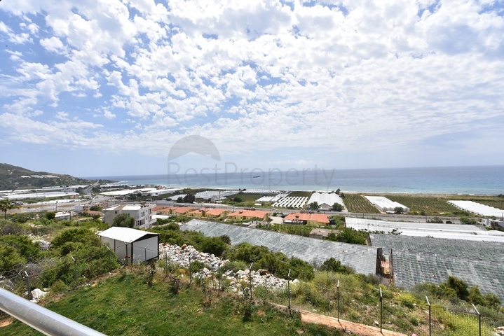 الفيلا المثالية - اطلالة بحر ساحرة - 4 غرف وصالة - مستقلة مع حديقة - الانيا 