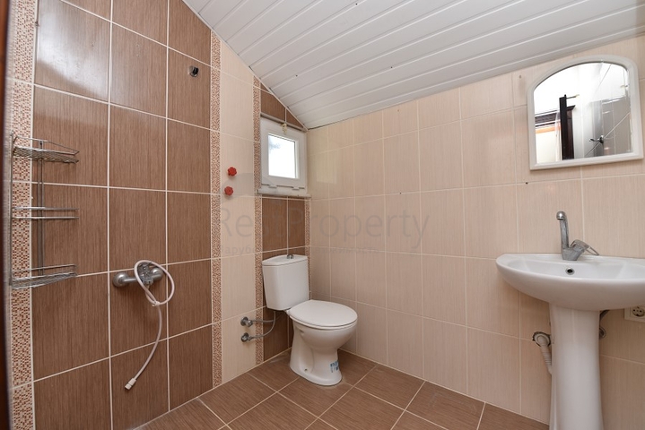 الفيلا المثالية - اطلالة بحر ساحرة - 4 غرف وصالة - مستقلة مع حديقة - الانيا 