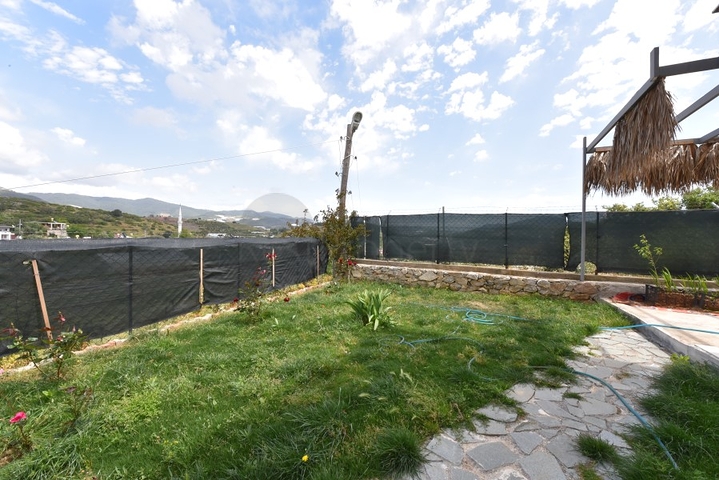 الفيلا المثالية - اطلالة بحر ساحرة - 4 غرف وصالة - مستقلة مع حديقة - الانيا 