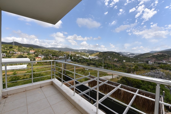 الفيلا المثالية - اطلالة بحر ساحرة - 4 غرف وصالة - مستقلة مع حديقة - الانيا 