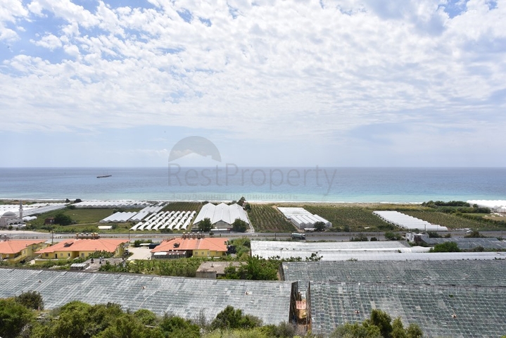 الفيلا المثالية - اطلالة بحر ساحرة - 4 غرف وصالة - مستقلة مع حديقة - الانيا 