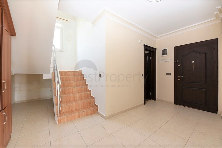 الفيلا المثالية - اطلالة بحر ساحرة - 4 غرف وصالة - مستقلة مع حديقة - الانيا 