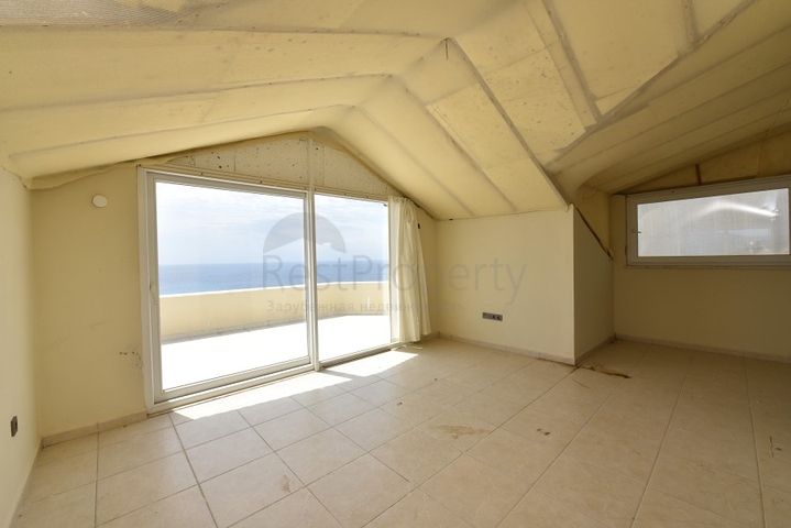 الفيلا المثالية - اطلالة بحر ساحرة - 4 غرف وصالة - مستقلة مع حديقة - الانيا 