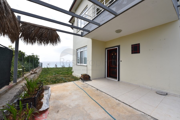 الفيلا المثالية - اطلالة بحر ساحرة - 4 غرف وصالة - مستقلة مع حديقة - الانيا 