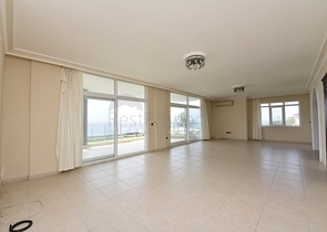 الفيلا المثالية - اطلالة بحر ساحرة - 4 غرف وصالة - مستقلة مع حديقة - الانيا 