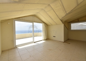 الفيلا المثالية - اطلالة بحر ساحرة - 4 غرف وصالة - مستقلة مع حديقة - الانيا 