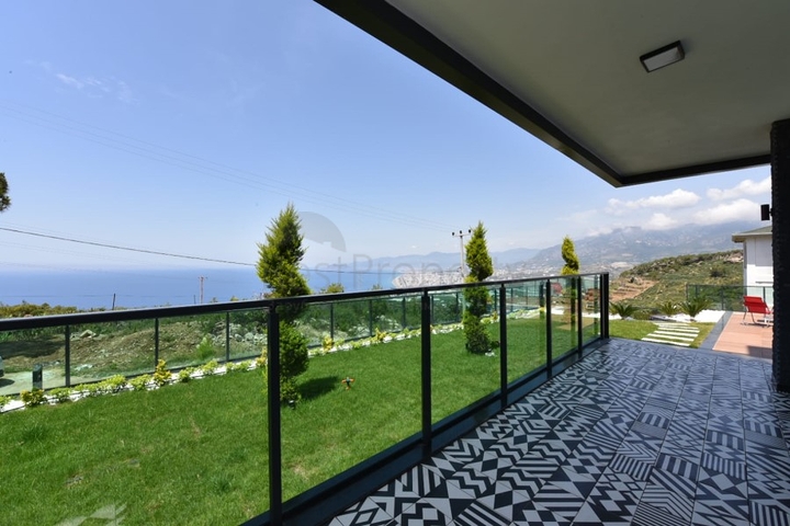 لعشاق الفخامة والتميز - تصميم حديث -اطلالة بحر وقلعة - كارجي جاك / لانيا