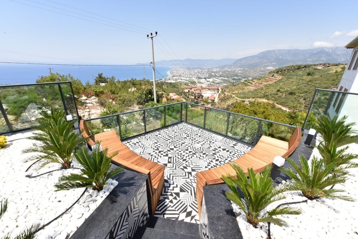 لعشاق الفخامة والتميز - تصميم حديث -اطلالة بحر وقلعة - كارجي جاك / لانيا