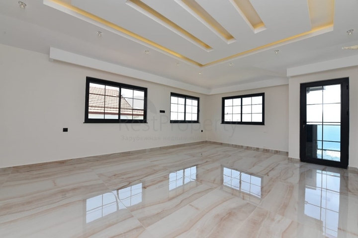 لعشاق الفخامة والتميز - تصميم حديث -اطلالة بحر وقلعة - كارجي جاك / لانيا