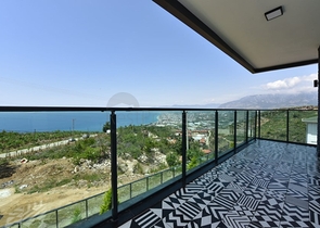 لعشاق الفخامة والتميز - تصميم حديث -اطلالة بحر وقلعة - كارجي جاك / لانيا