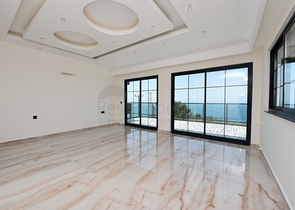 لعشاق الفخامة والتميز - تصميم حديث -اطلالة بحر وقلعة - كارجي جاك / لانيا