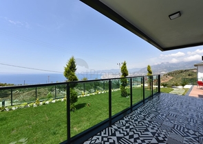 لعشاق الفخامة والتميز - تصميم حديث -اطلالة بحر وقلعة - كارجي جاك / لانيا