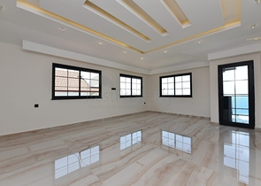 لعشاق الفخامة والتميز - تصميم حديث -اطلالة بحر وقلعة - كارجي جاك / لانيا