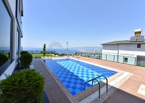 لعشاق الفخامة والتميز - تصميم حديث -اطلالة بحر وقلعة - كارجي جاك / لانيا