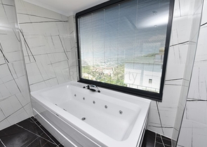 لعشاق الفخامة والتميز - تصميم حديث -اطلالة بحر وقلعة - كارجي جاك / لانيا