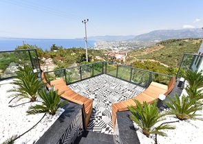 لعشاق الفخامة والتميز - تصميم حديث -اطلالة بحر وقلعة - كارجي جاك / لانيا