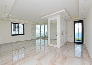 لعشاق الفخامة والتميز - تصميم حديث -اطلالة بحر وقلعة - كارجي جاك / لانيا