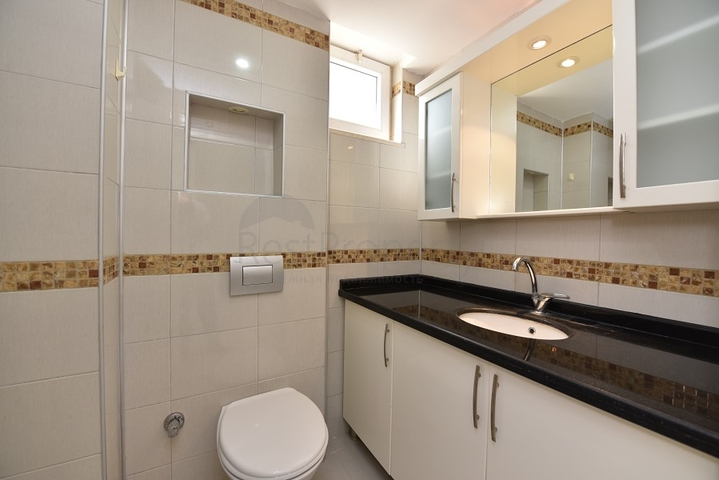 شقة مفروشة في منطقة اوبا - قريبة من البحر - الانيا 