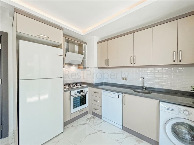 قريب من البحر - بالاقساط - مجمع عائلي حديث قيد الانشاء - مهموتلار / الانيا 