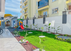 قريب من البحر - بالاقساط - مجمع عائلي حديث قيد الانشاء - مهموتلار / الانيا 