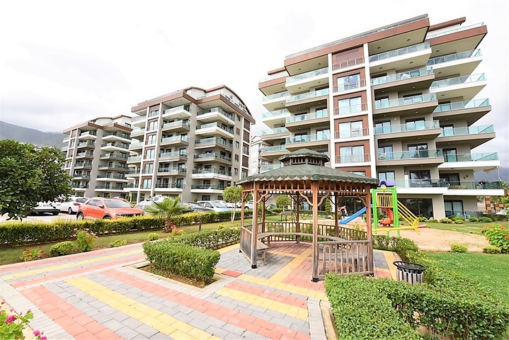 شقة عائلية ضمن مجمع سكني عائلي في منطقة جيكجلي الراقية / الانيا 