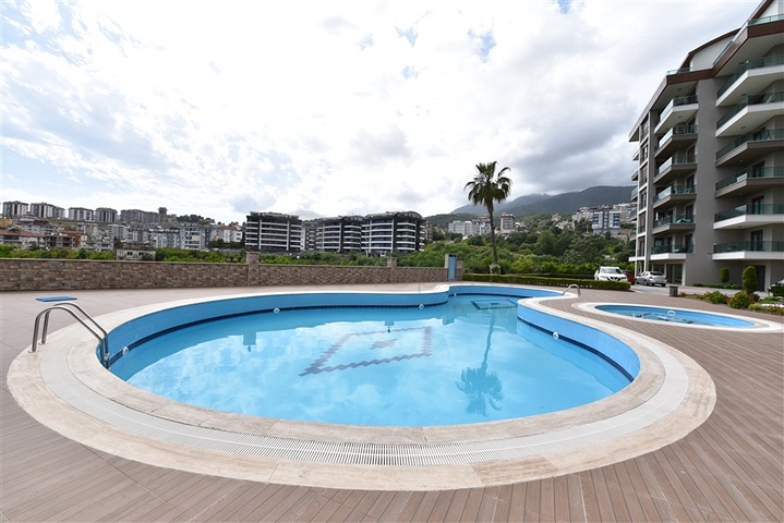 شقة عائلية ضمن مجمع سكني عائلي في منطقة جيكجلي الراقية / الانيا 