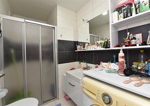 شقة عائلية ضمن مجمع سكني عائلي في منطقة جيكجلي الراقية / الانيا 