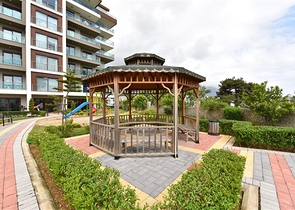 شقة عائلية ضمن مجمع سكني عائلي في منطقة جيكجلي الراقية / الانيا 