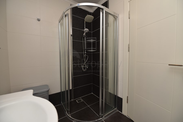 قريبة من البحر - سعر مميز - شقة 2 غرفة وصالة مفروشة - كاستل / الانيا 