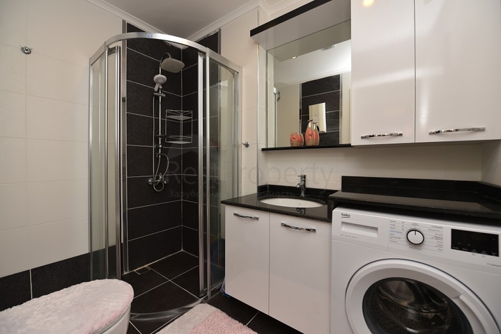 قريبة من البحر - سعر مميز - شقة 2 غرفة وصالة مفروشة - كاستل / الانيا 