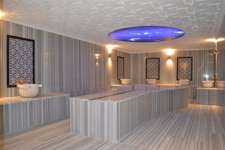 قريبة من البحر - سعر مميز - شقة 2 غرفة وصالة مفروشة - كاستل / الانيا 