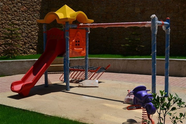 قريبة من البحر - سعر مميز - شقة 2 غرفة وصالة مفروشة - كاستل / الانيا 