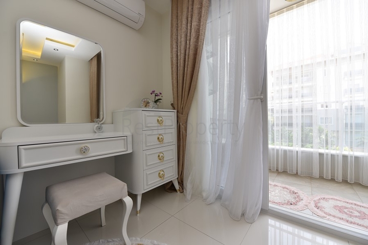 قريبة من البحر - سعر مميز - شقة 2 غرفة وصالة مفروشة - كاستل / الانيا 