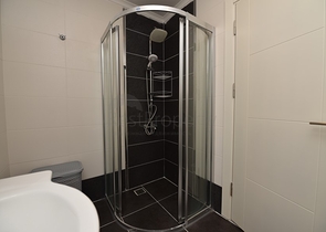 قريبة من البحر - سعر مميز - شقة 2 غرفة وصالة مفروشة - كاستل / الانيا 