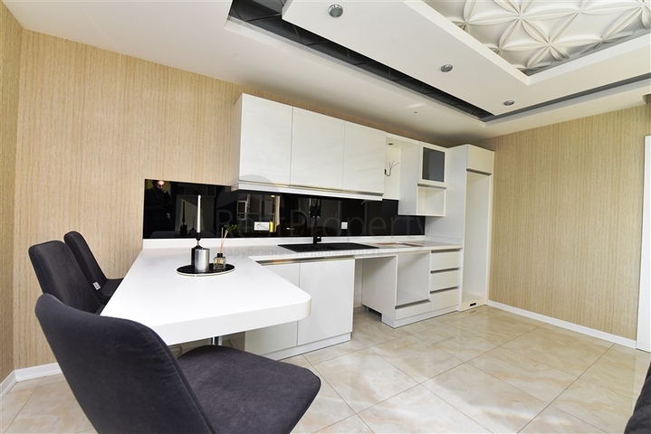 اطلاة مباشرة على البحر -شقة 1+1 - مجمع فاخر - مهموتلار / الانيا 