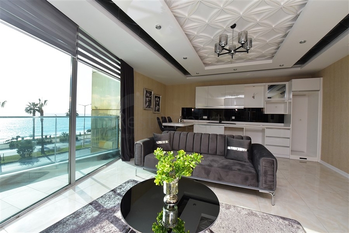 اطلاة مباشرة على البحر -شقة 1+1 - مجمع فاخر - مهموتلار / الانيا 