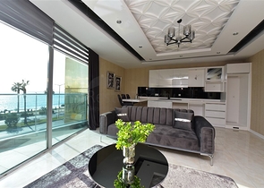 اطلاة مباشرة على البحر -شقة 1+1 - مجمع فاخر - مهموتلار / الانيا 