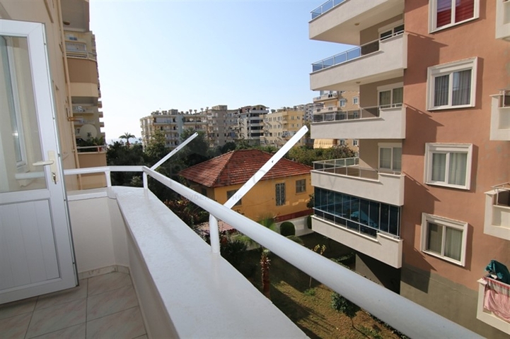 مناسبة للاستثمار - تأجير او اعادة بيع - شقة 1+1 قريبة من البحر - مهموتلار / الانيا 