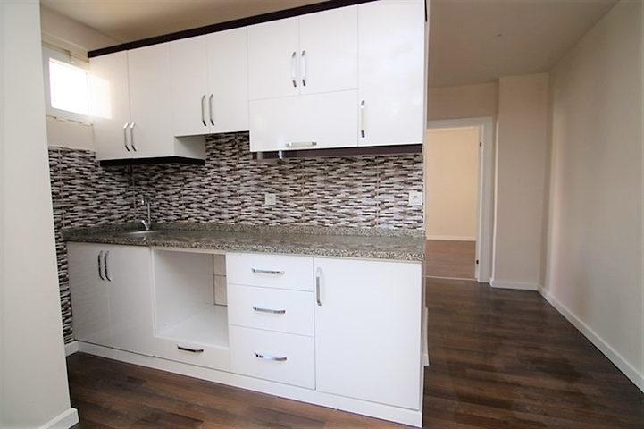 مناسبة للاستثمار - تأجير او اعادة بيع - شقة 1+1 قريبة من البحر - مهموتلار / الانيا 