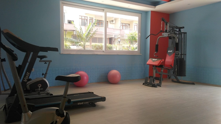 شقة العائلة - غرفتين وصالة مفروشة - مجمع قريب من البحر - مهموتلار /الانيا 