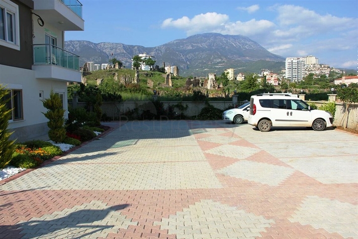 شقة العائلة - غرفتين وصالة مفروشة - مجمع قريب من البحر - مهموتلار /الانيا 