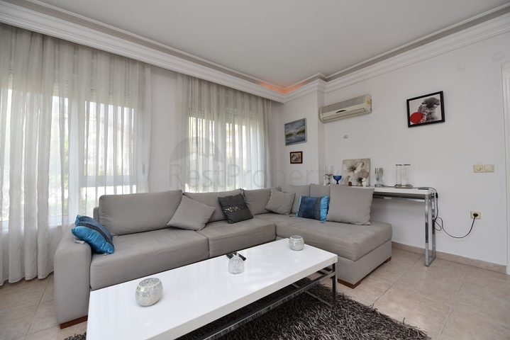 اطلالة على الحديقة - شقة مفروشة تصميم 1+1 في مركز مدينة الانيا 