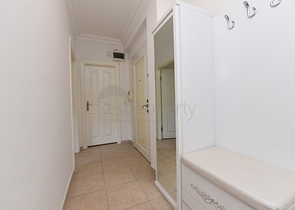 اطلالة على الحديقة - شقة مفروشة تصميم 1+1 في مركز مدينة الانيا 