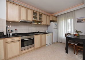 اطلالة على الحديقة - شقة مفروشة تصميم 1+1 في مركز مدينة الانيا 