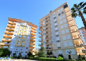 اطلالة على الحديقة - شقة مفروشة تصميم 1+1 في مركز مدينة الانيا 