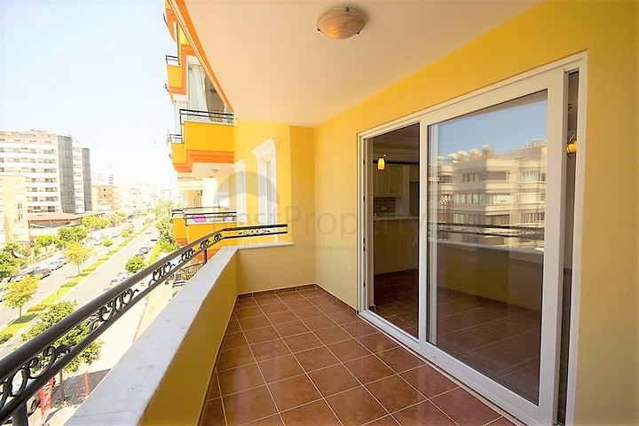 قريبة من البحر - شقة 2 غرفة وصالة - بسعر مناسب -مهموتلار /الانيا 