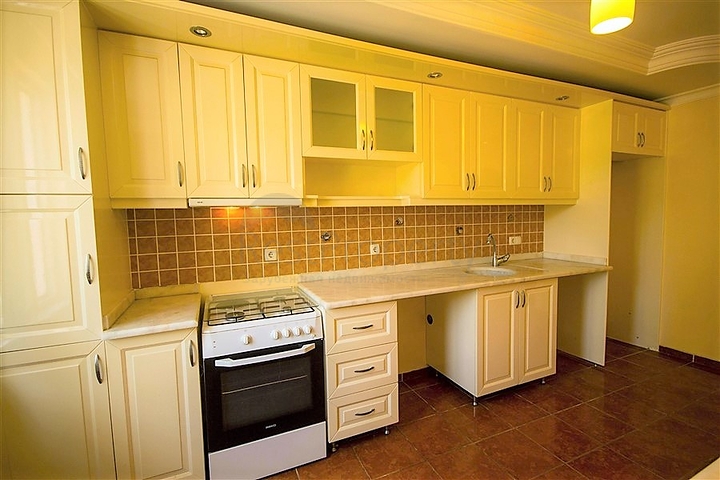 قريبة من البحر - شقة 2 غرفة وصالة - بسعر مناسب -مهموتلار /الانيا 