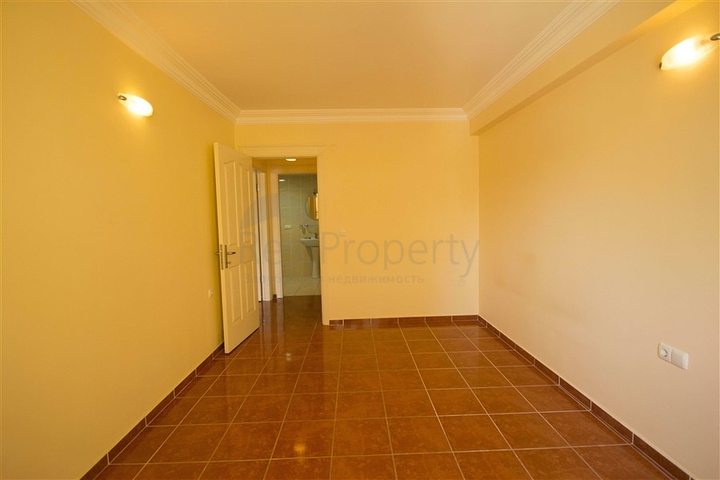 قريبة من البحر - شقة 2 غرفة وصالة - بسعر مناسب -مهموتلار /الانيا 